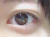 この目は三白眼ですか 黒目の大きさは12mmと平均的で 白目と黒目 Yahoo 知恵袋