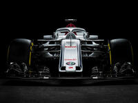 なぜハロは視界の邪魔にならないのですか 今年からｆ１ではハロの Yahoo 知恵袋