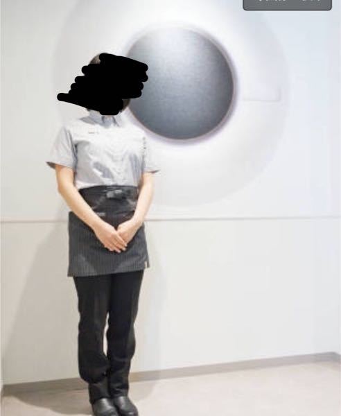 ドトールコーヒーショップでバイトを始めたんですが、制服の上に