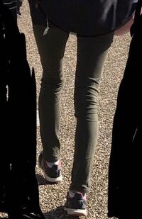 足が細すぎて悩んでいます 真剣に言っても 贅沢な悩みと言われる Yahoo 知恵袋