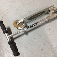 キックボードのタイヤって何処で売ってますか 知人にキックボードをもらった Yahoo 知恵袋