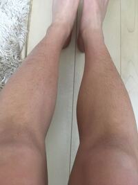 中3男子です このくらいのすね毛って普通ですか あと この身長で脇 Yahoo 知恵袋