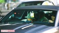 木村拓哉夫妻が乗るこの車の車種がわかりません どなたか詳しい方回答よろし Yahoo 知恵袋