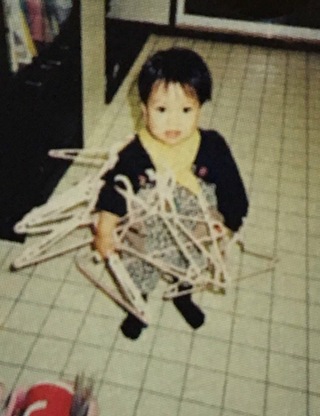 この画像の子は誰でしょうか ジャニーズの誰かの幼少期だということは分かる Yahoo 知恵袋