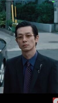 アウトレイジの加瀬亮さんがかけてるこのメガネはどこのやつです アウトレイジの加瀬亮さんがかけてるこのメガネはどこのやつです