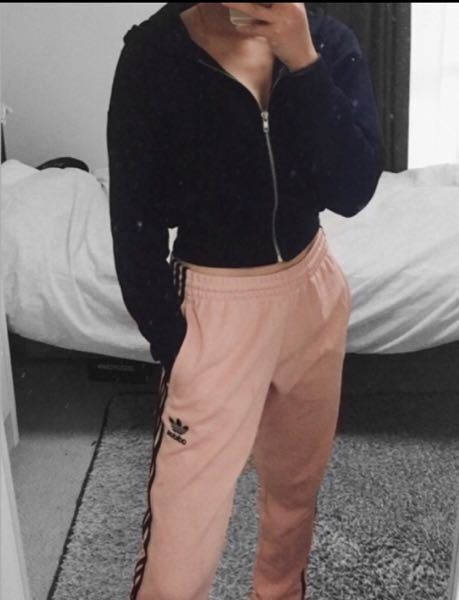adidasのトラックパンツを購入したのですがサイズが大きくて長
