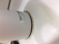 この汚れを落とす方法を教えて下さい 洗面台の水を出すレバーの根元に Yahoo 知恵袋