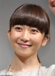 あけおめ という言葉を作った人ってeltの持田香織と聞いた事があるのですが Yahoo 知恵袋