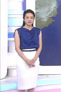 今日の 鈴木奈穂子アナの衣装 どうですか ハーフアップの髪型 素敵ですね Yahoo 知恵袋