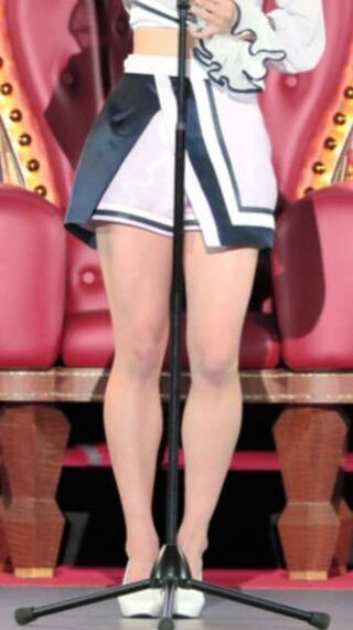 女子でこの脚は筋肉あるほうですか 全体的に筋肉質でしょう Yahoo 知恵袋