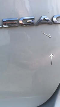 車にボディーに１年半程貼ってあったステッカーを剥がしたら塗装が Yahoo 知恵袋
