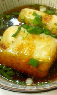 揚げ出し豆腐を作る人に質問です 粉をつけて揚げますが 油が Yahoo 知恵袋