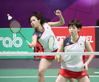 バトミントン女子ダブルスの福島由紀さんと廣田彩花さんが着けていたネックレ Yahoo 知恵袋