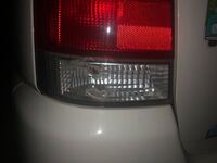 車の修理代について教えて下さい 車の右後部のライトのプラスチッ Yahoo 知恵袋