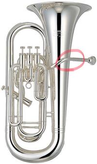 気づいたらユーフォニアムの３番管にこのような凹みがありました そんなに古い傷で Yahoo 知恵袋