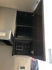 造り付けの家具 食器棚 を取り外したいと思っています 壊す 取り外す Yahoo 知恵袋