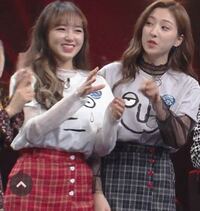 韓国語ハングルうちわについて初めてまして 今度kpopアイドルグル Yahoo 知恵袋