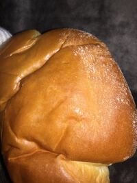 この パンについてる白い粉は 白カビでしょうか 塩パンだったので Yahoo 知恵袋