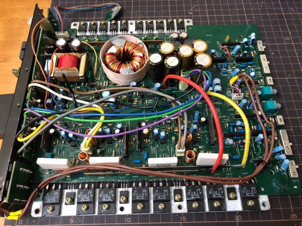 感動するチューニングアンプ　アルパイン3554 20時間エージング済み アルパイン3554アンプ修理してます - 現在、電源部のみ電解コンデンサ