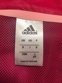 至急アディダスのジャージでサイズのみかたが分かりません タグのukが38 Yahoo 知恵袋