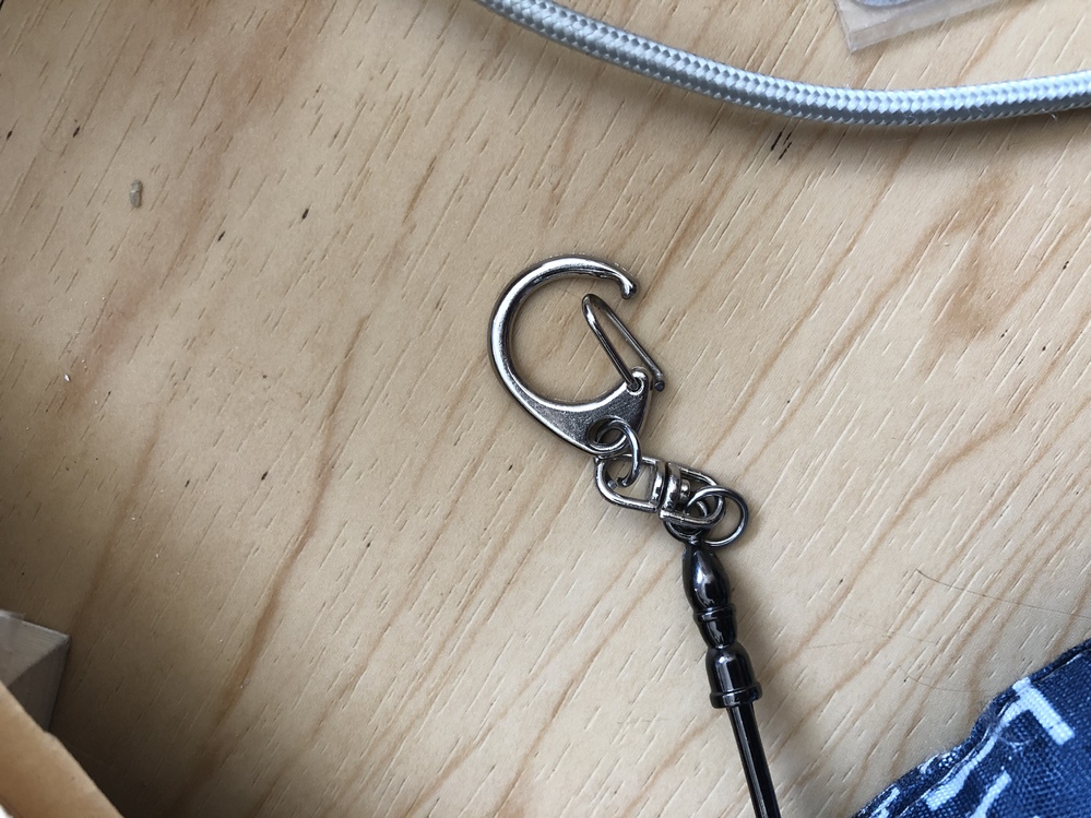 お気に入りのキーホルダーのホルダーの部分が壊れました Dais Yahoo 知恵袋