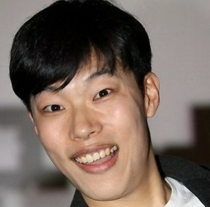 このおもしろい顔の人誰ですか 朝鮮人は整形しないとこんな感じ ん Yahoo 知恵袋
