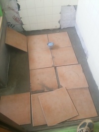 コンクリートの外階段にタイルを貼った方 どういう所に頼みましたか Yahoo 知恵袋