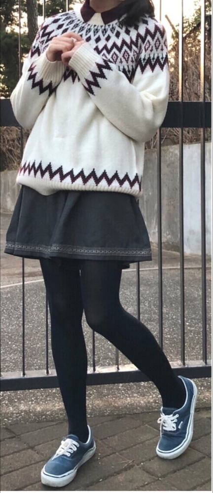 春から高校生の女子です 私服の学校に進むんですけど めちゃくちゃ服 Yahoo 知恵袋