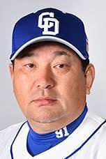 元西武監督の伊東勤コーチの中日のユニフォーム姿は似合いますか Yahoo 知恵袋