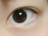 目の大きい基準ってどのくらいでしょうか 黒目が全部見えてたら Yahoo 知恵袋