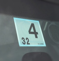 車検シールの失敗について 車検シールについて フロントガラスに貼る車検 Yahoo 知恵袋
