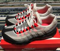 エアマックス95 ソーラーレッド分かる方いましたらお教えく Yahoo 知恵袋