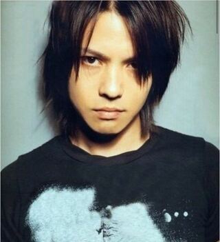 L Arc En Cielのhydeさんは純日本人ですか 外国の血 Yahoo 知恵袋