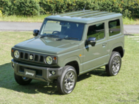 新型ジムニーってかっこいいですね しかしやはりこの車は2ドアじ Yahoo 知恵袋