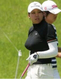 なぜ女子プロゴルファーには巨乳が多いのですか もしかしてクラブ構えるとき Yahoo 知恵袋
