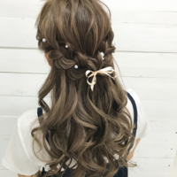 ヘアメした事ある人に質問です 前髪も巻いてくれますか 何分くらいで終わ Yahoo 知恵袋