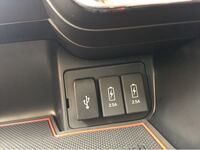 車でiphoneの充電ができない時の対処法がわかりません Yahoo 知恵袋