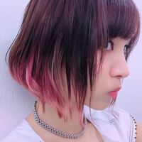 Lisaさんのこのような髪色 色落ちした時にこの色にするには 最初 Yahoo 知恵袋