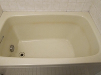 浴槽の黄ばみ落としにスチーム洗浄は効果があるのでしょうか 写真はネットの拾い物で 教えて 住まいの先生 Yahoo 不動産