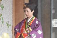 佳子さまの髪は地毛に付け毛を使っているのですか こんなおでこの形でしたか Yahoo 知恵袋