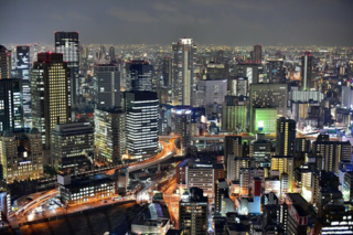 大阪梅田です 景観は凄いと感じますが 大都会東京との圧倒 Yahoo 知恵袋