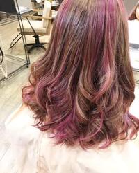 このピンクのハイライトってブリーチありですよね あと3月末には黒染めしな Yahoo 知恵袋