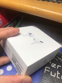 メルカリでairpodsproを包装するにはどのようにしたら1番安くなり Yahoo 知恵袋