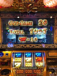 パチンコ店の貯メダルについてです。先日初めて会員カードを作り