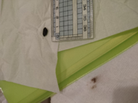 ベッドの黒いカスのようなものがよくついているのですが 何だと思いますか Yahoo 知恵袋