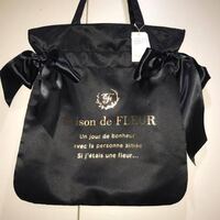 サテン生地のトートバックにアイロンをかけたいのですが かけても Yahoo 知恵袋