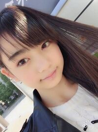 小学生女子です 顔評価お願いします 私は将来アイドルになることが夢なので Yahoo 知恵袋