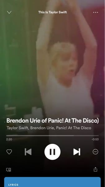Spotifyの背景の色って変えられますか？ - 黒だとなんか暗くて嫌で 