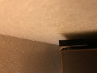 不動王っていう地震の時の家具転倒防止のグッズって壁紙剥がれたりしない Yahoo 知恵袋