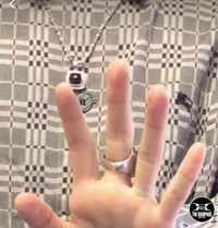 Therampageの山本彰吾くんはどこにピアス開いてますか Yahoo 知恵袋